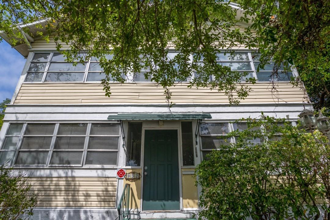 932 10th St., St Petersburg, FL 33705