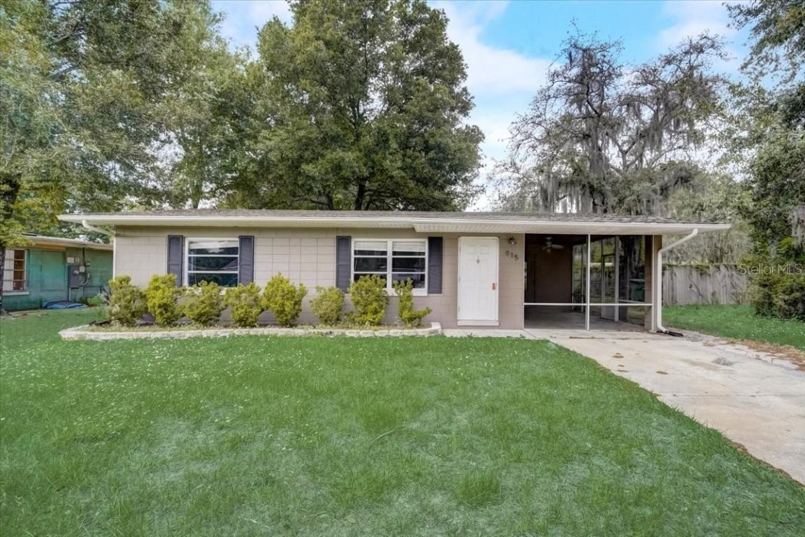 915 Perkins St., Leesburg, FL 34748