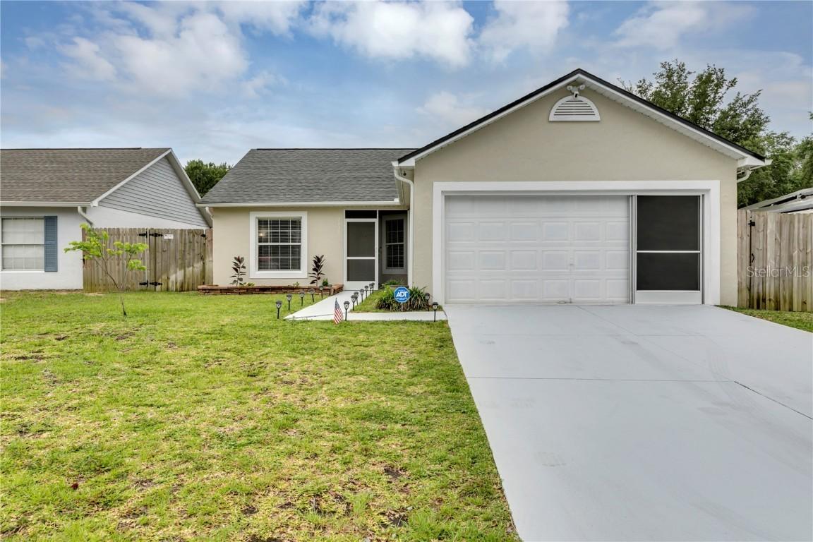 2636 Winchester Cir., Eustis, FL 32726