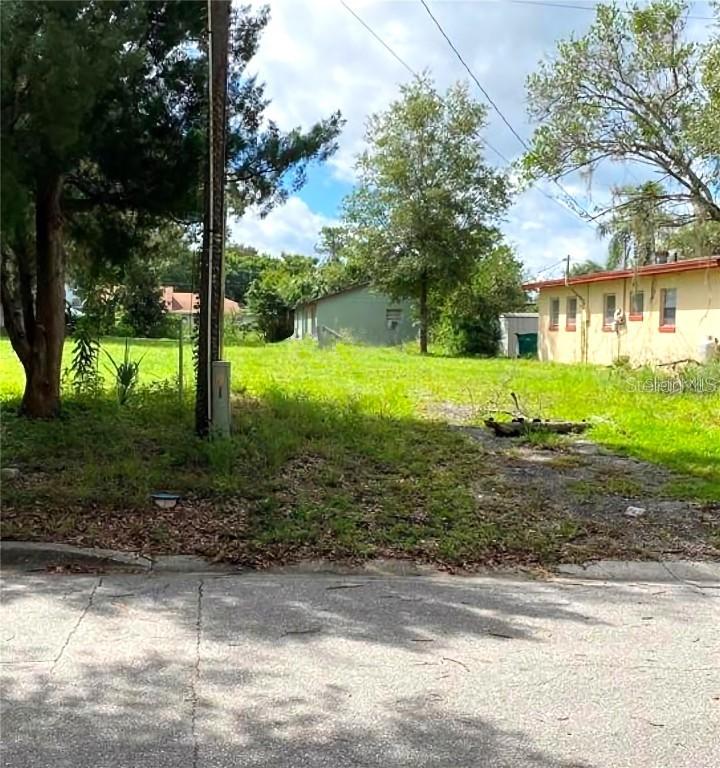 226 W Doane Ave., Eustis, FL 32726