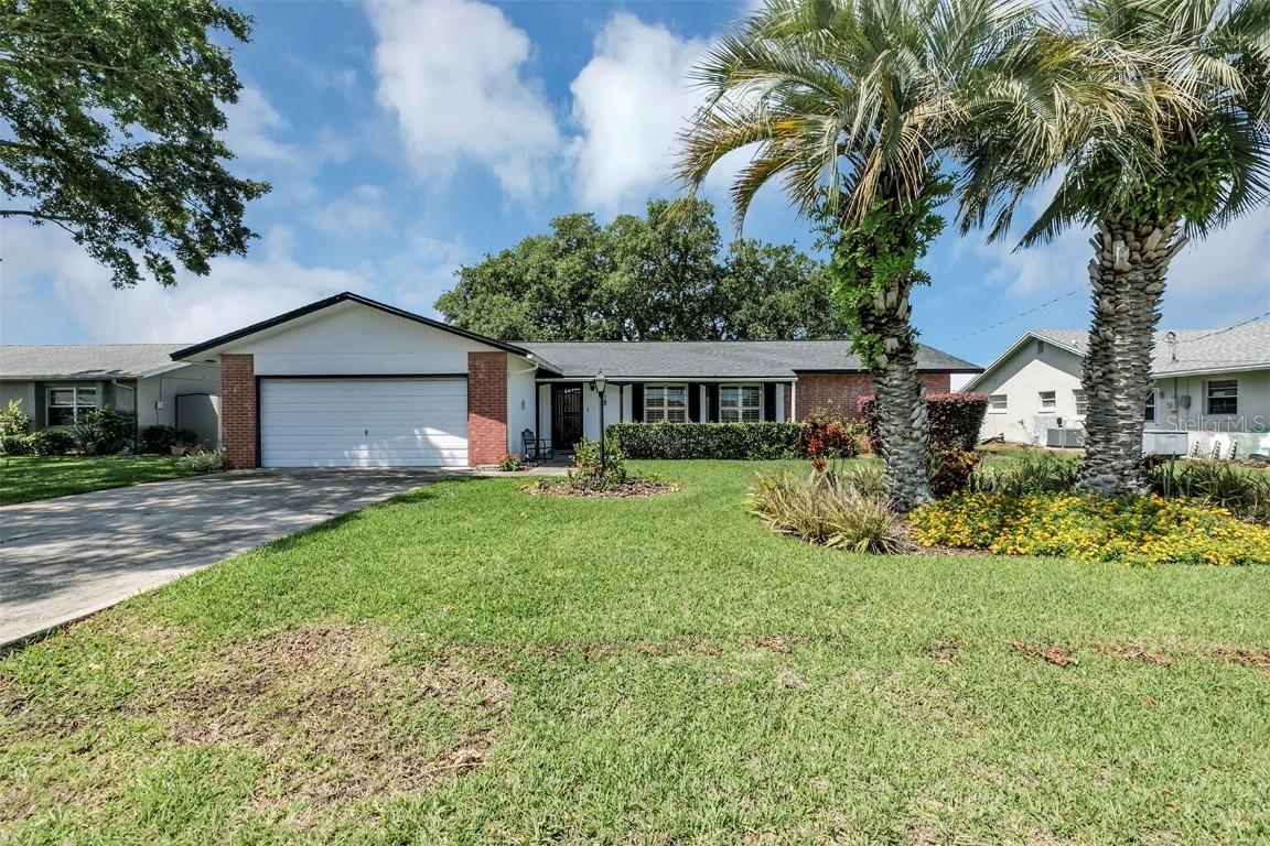 22 Cloverdale Ct., Palm Coast, FL 32137