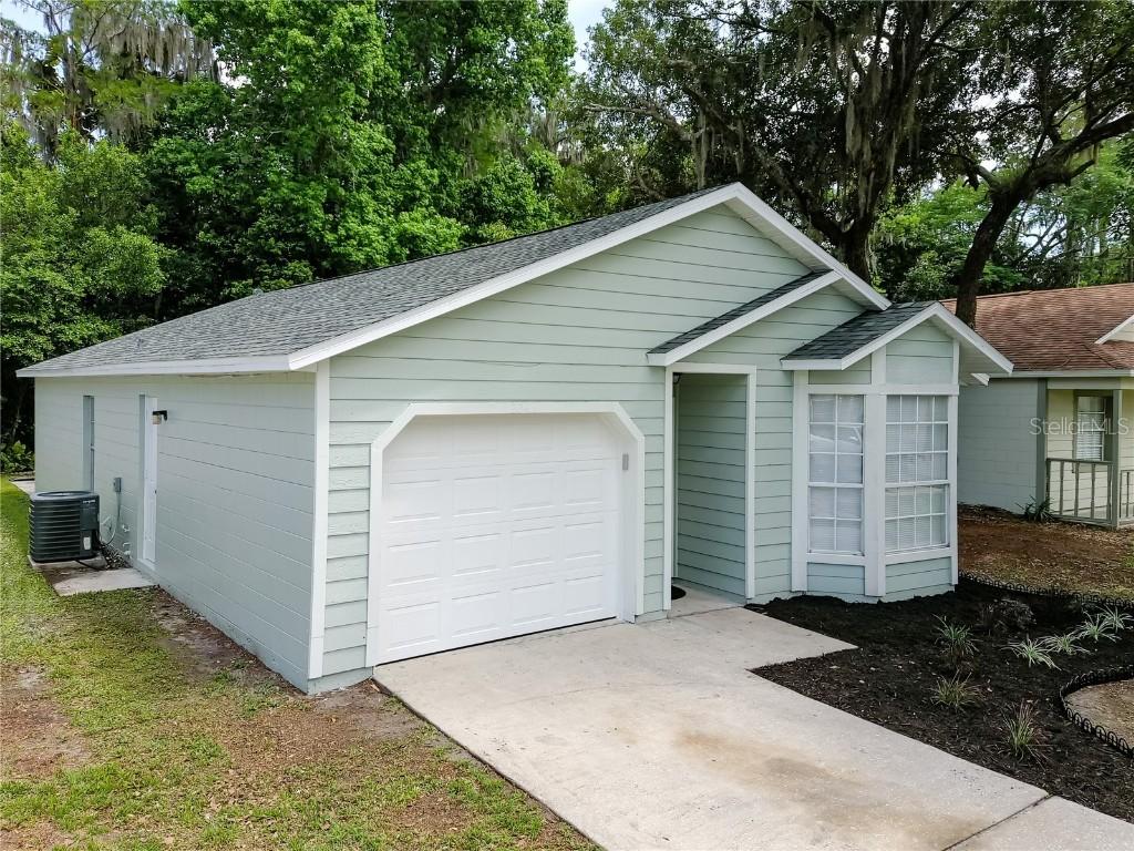 2046 Garwood Dr., Orlando, FL 32822