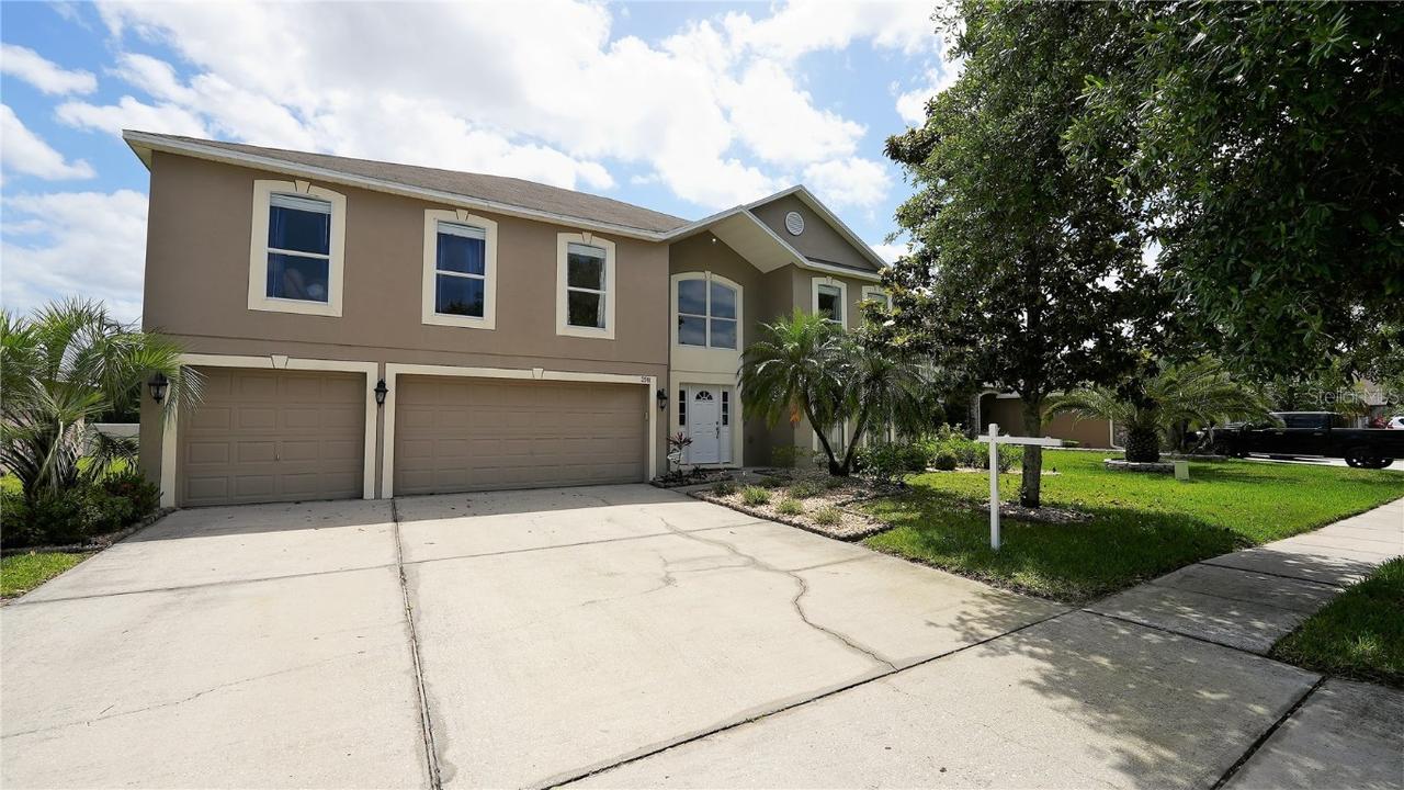 2911 Holly Berry Ct., Kissimmee, FL 34744