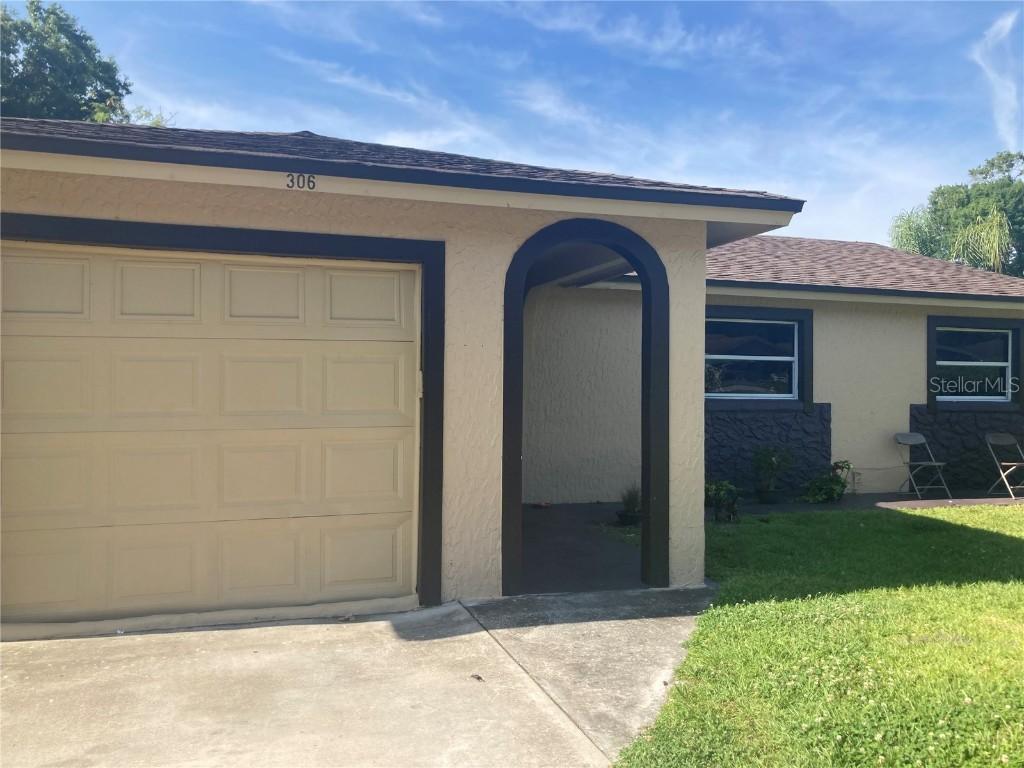306 Dolphin St., Kissimmee, FL 34744