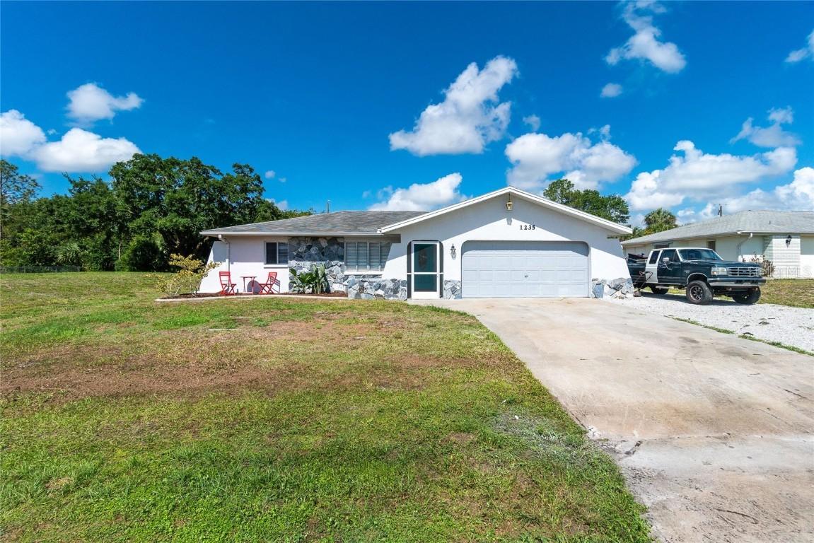 1235 Stamford St., Port Charlotte, FL 33952