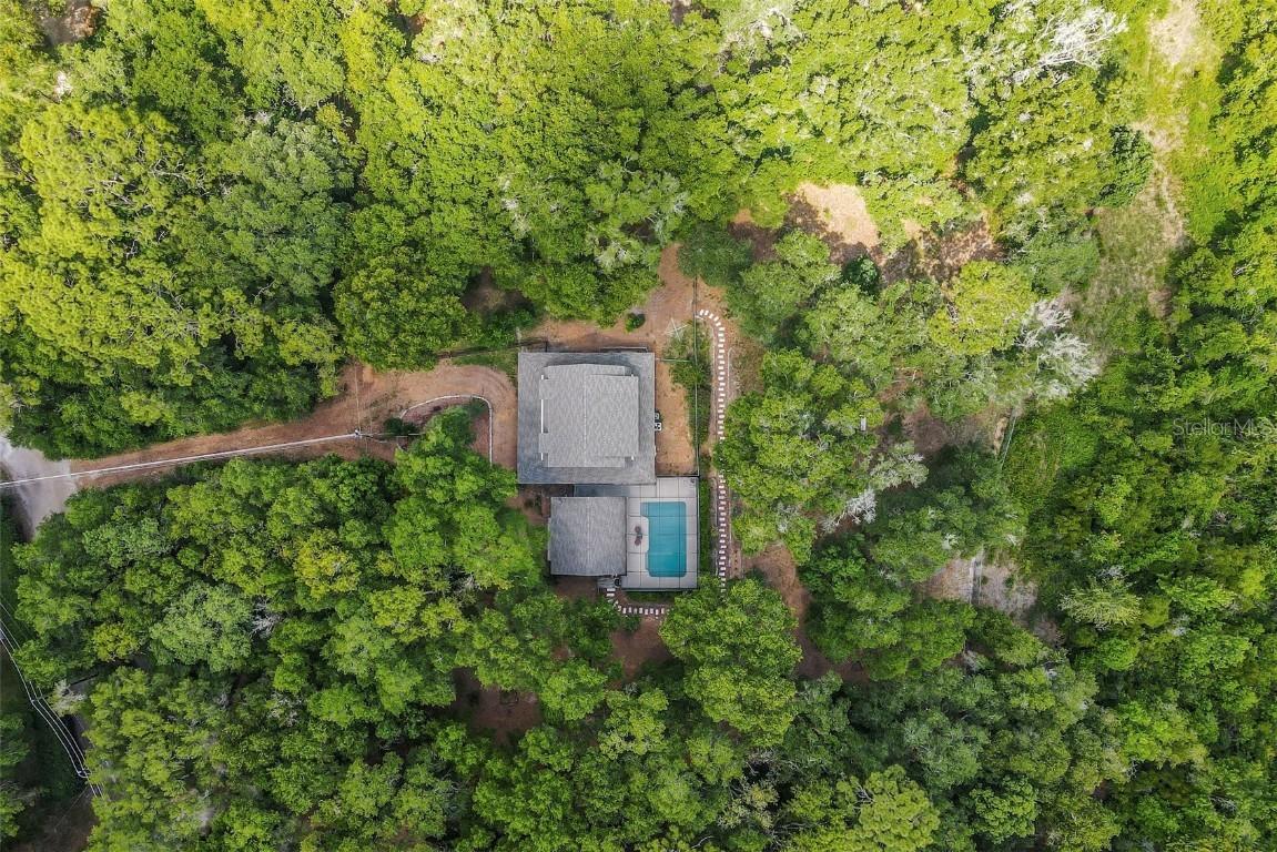 26423 Sandwich Pl, Sorrento, FL 32776