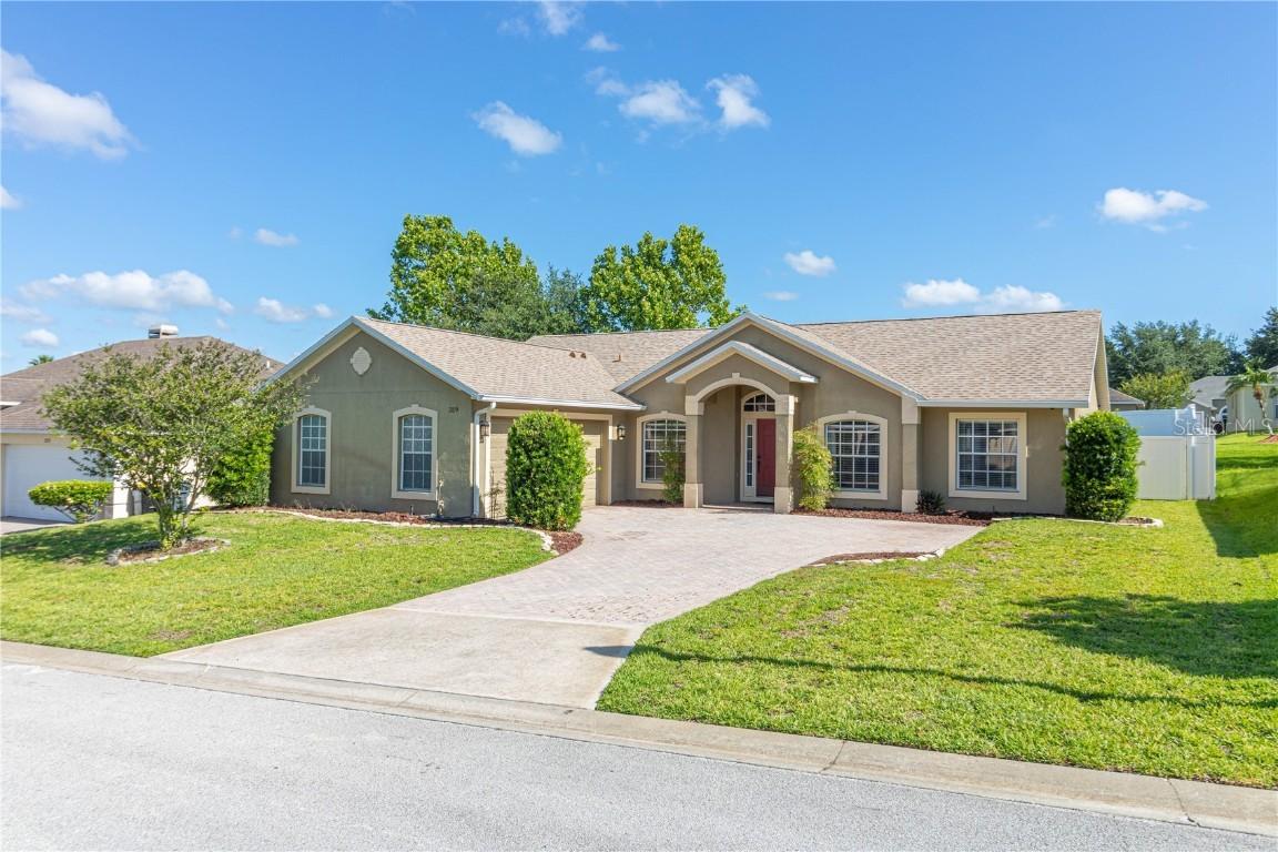 319 Dolcetto Dr., Davenport, FL 33897