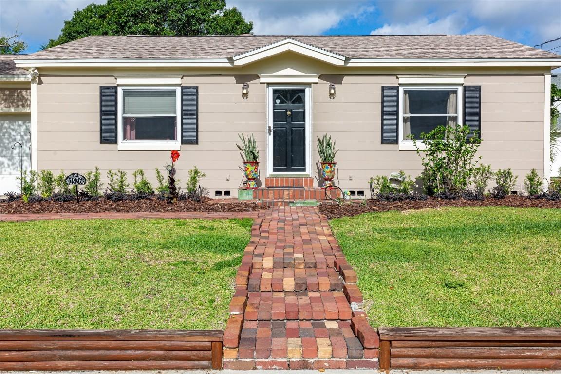 1926 Lake Sue Dr., Orlando, FL 32803