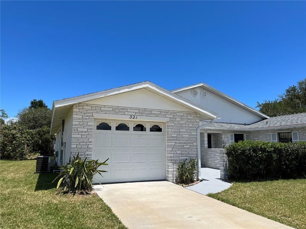 321 Paradise Ln., Edgewater, FL 32132