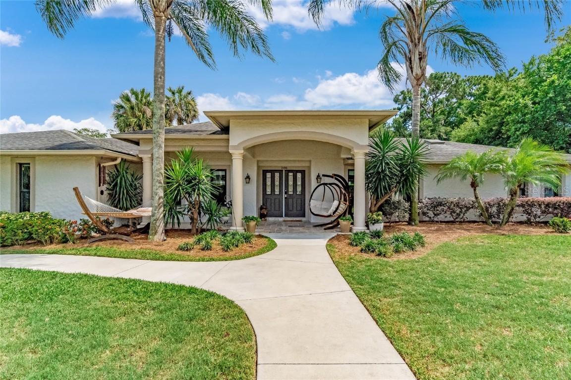 208 E 2nd Ave., Windermere, FL 34786