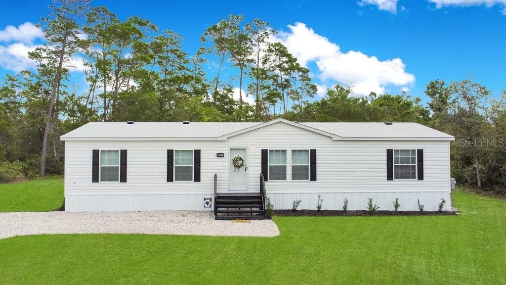 45550 Magnolia St., Paisley, FL 32767