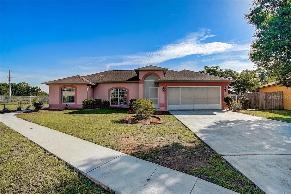 649 Basingstoke Ct., Kissimmee, FL 34758