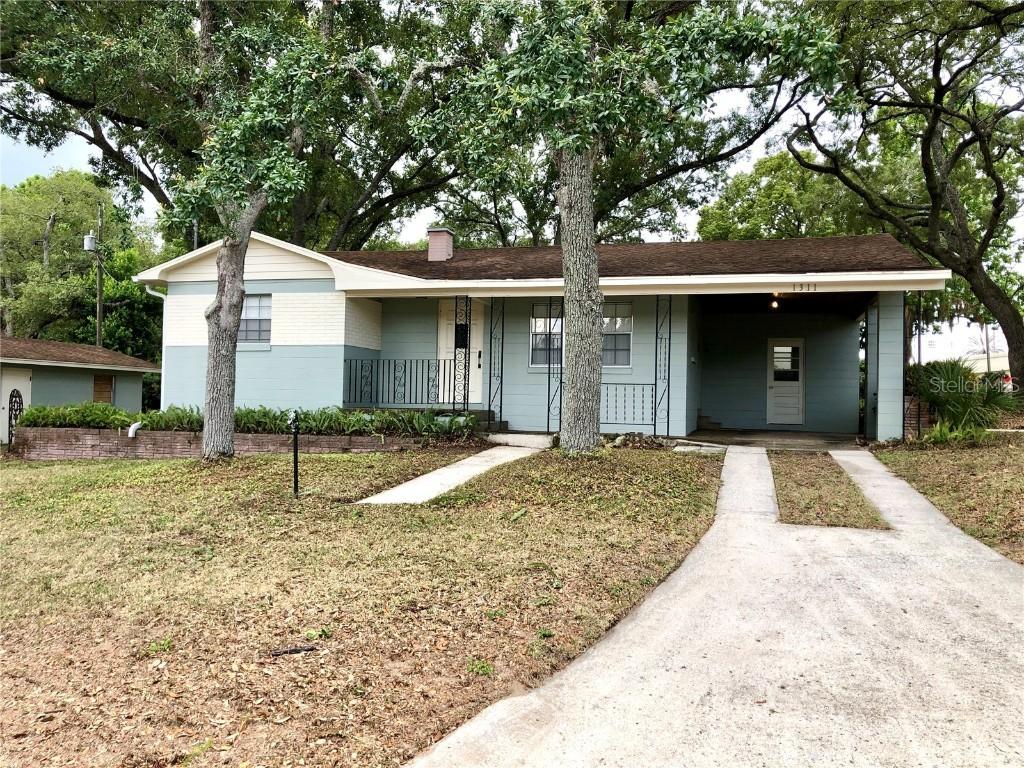 1311 Lakeview Dr., Clermont, FL 34711