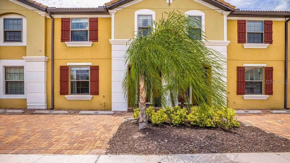 4587 Terrasonesta Dr., Davenport, FL 33837