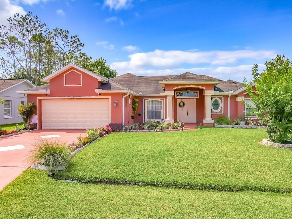 912 Louvre Ct., Kissimmee, FL 34759