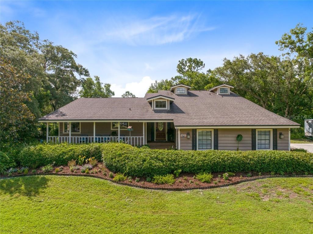 207 Michael Dr., Oviedo, FL 32765
