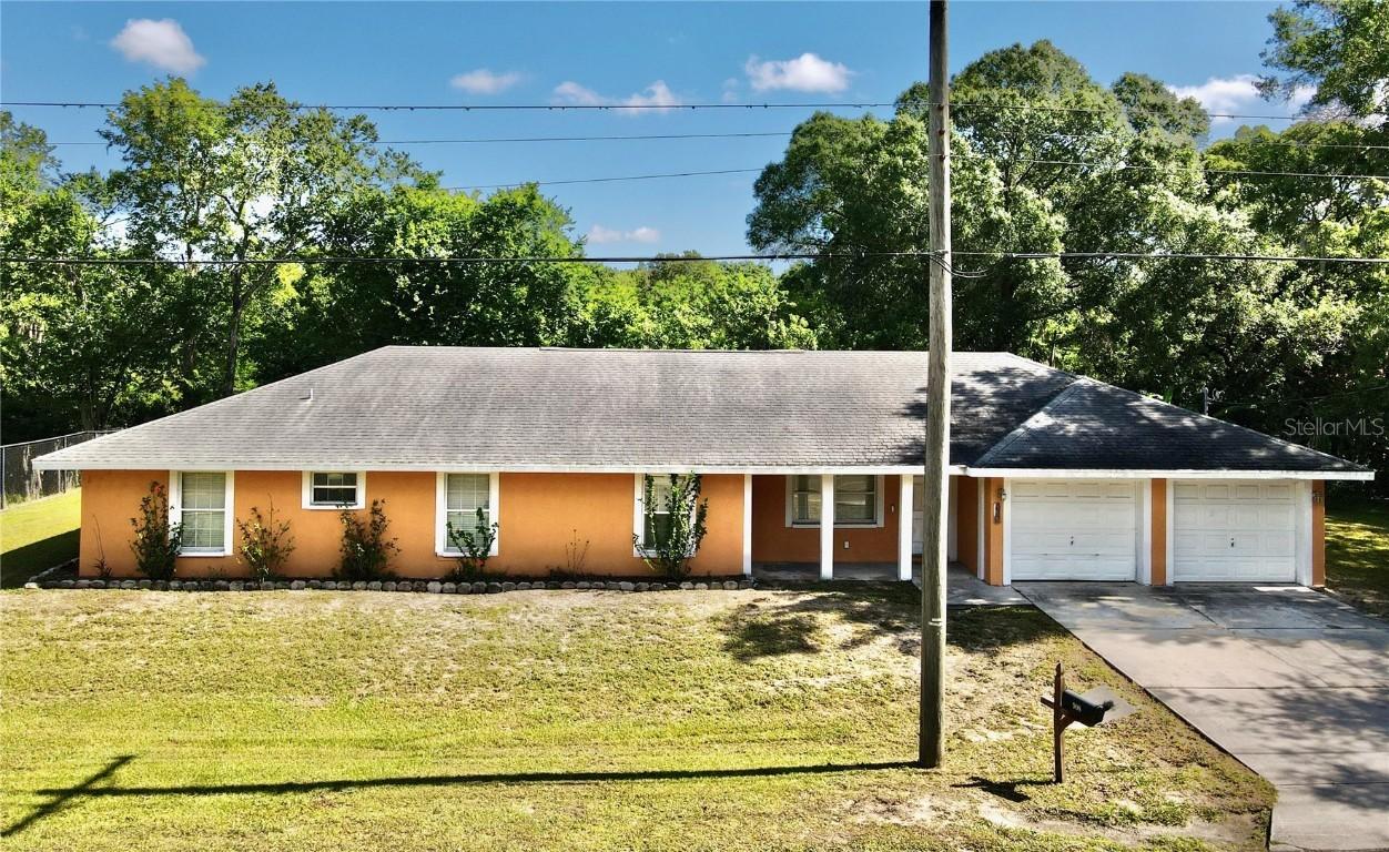 908 E Alsobrook St., Plant City, FL 33563