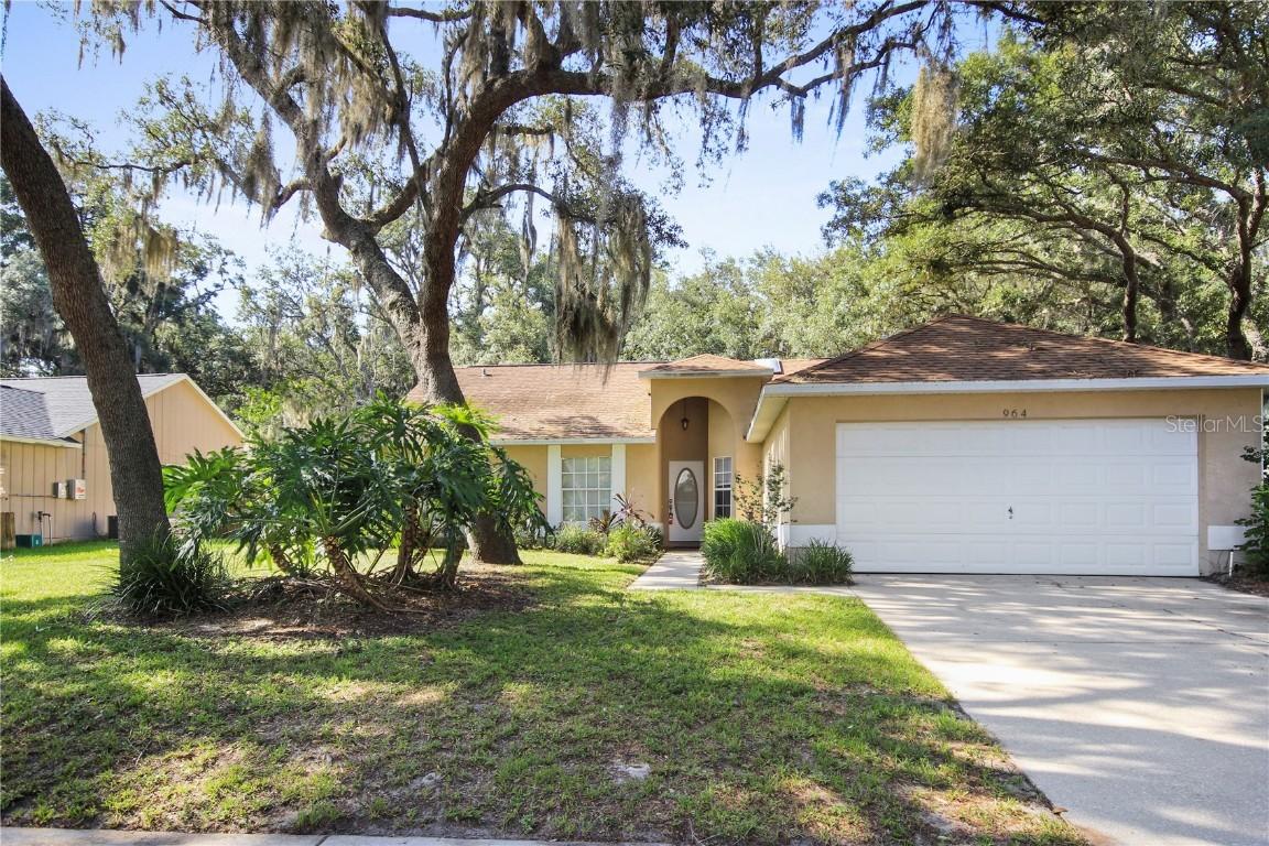 964 Old Mail Ln., Sanford, FL 32773