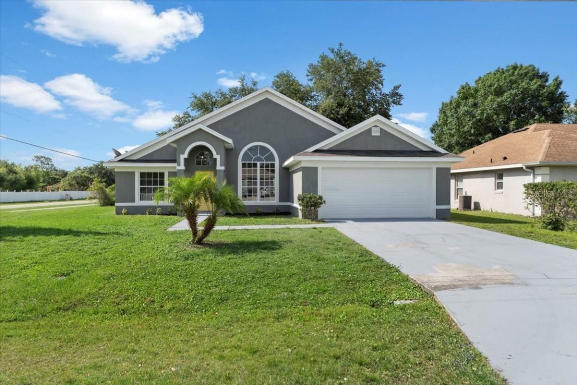 402 Lark Ct., Poinciana, FL 34759