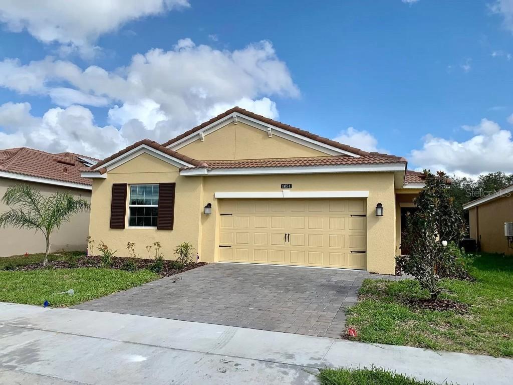 1051 Oak Bluff Dr., Davenport, FL 33837