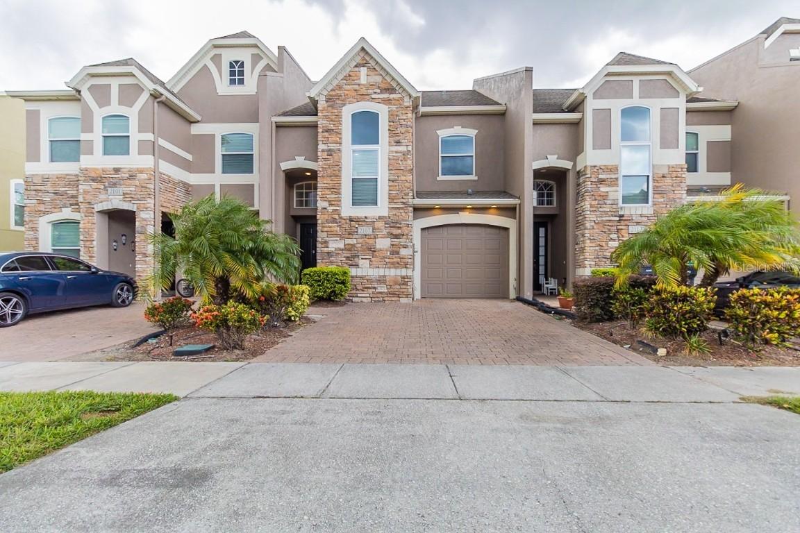 2107 Chatham Place Dr., Orlando, FL 32824