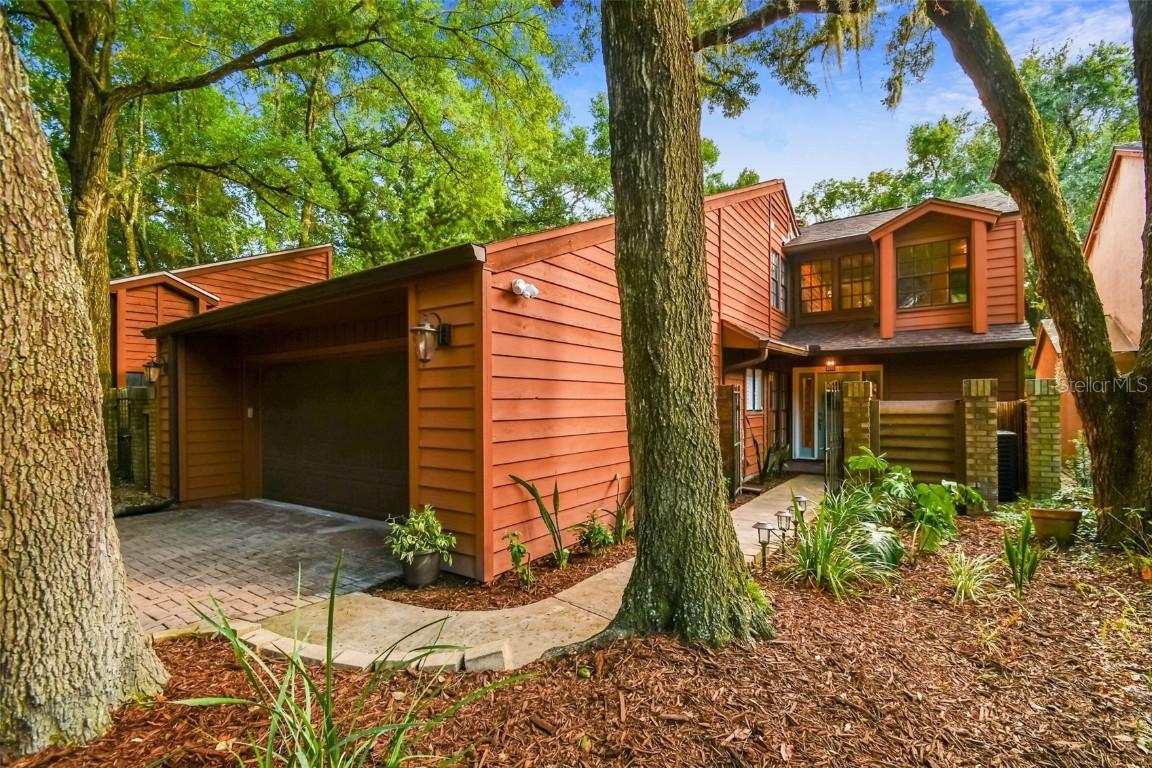 104 Raintree Dr., Longwood, FL 32779