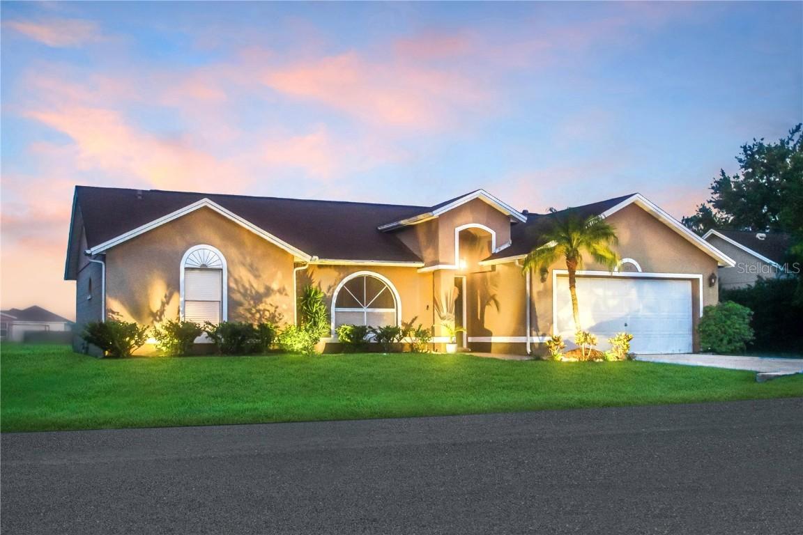309 Caen Ct., Kissimmee, FL 34759