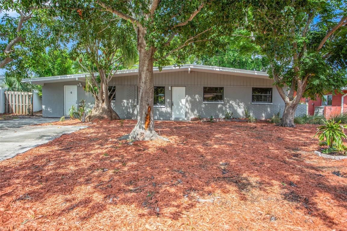 3700 Beach Dr., St Petersburg, FL 33705