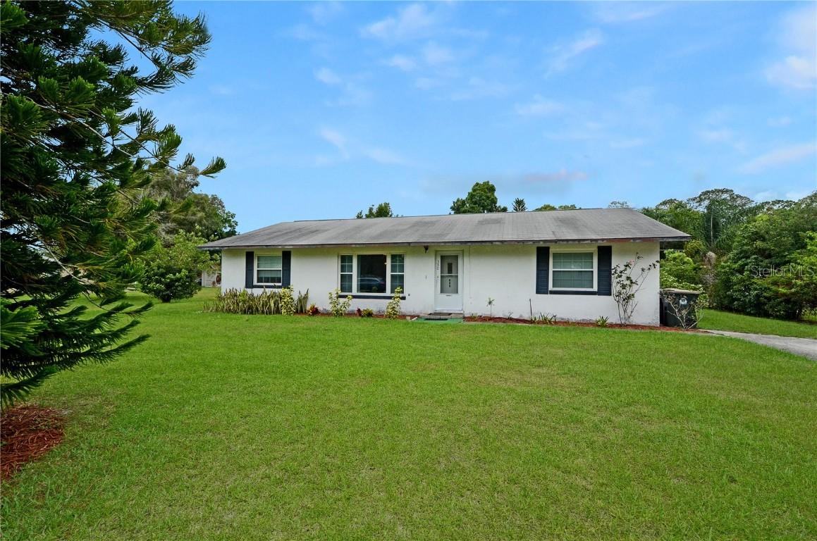 330 Oregon Ave., St. Cloud, FL 34769