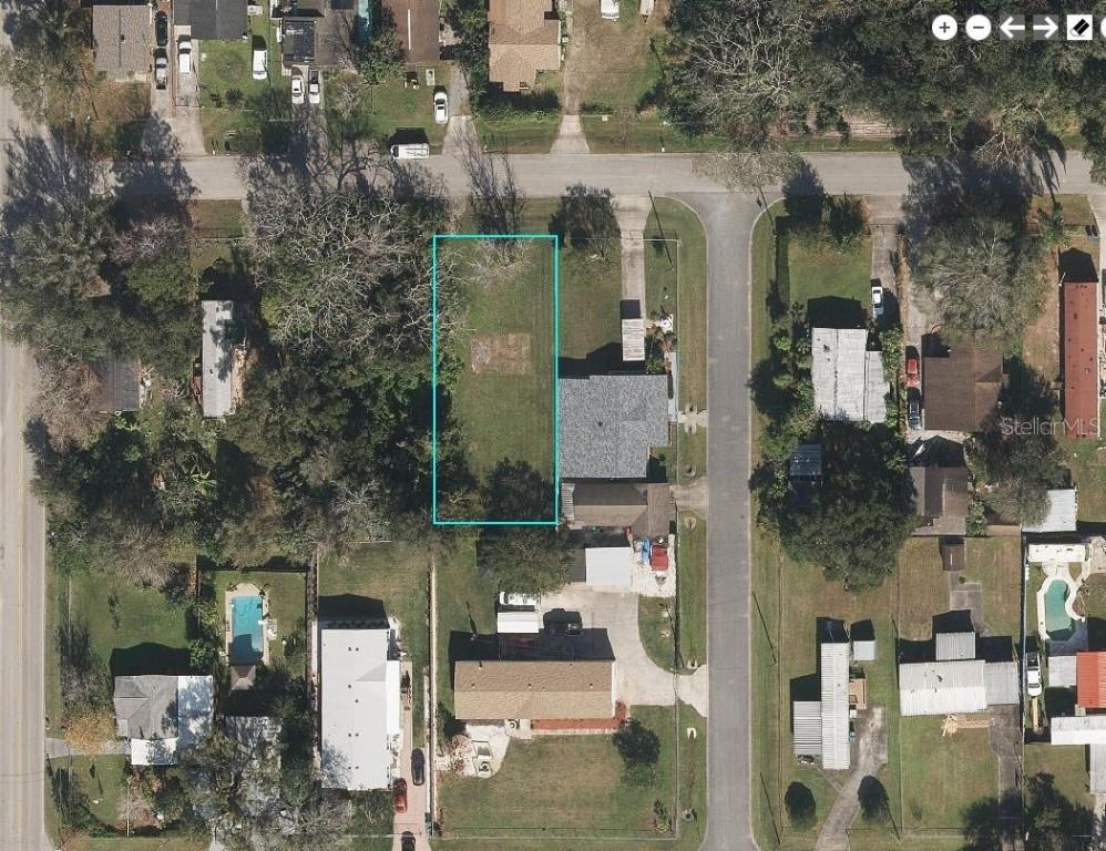 126 1st St., Orlando, FL 32824