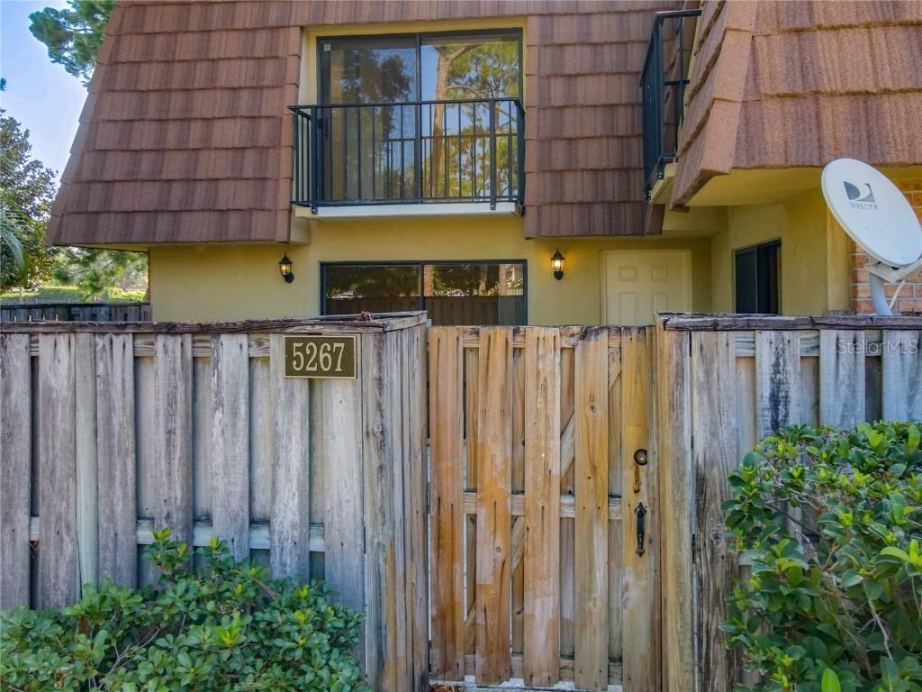 5267 Brook Ct. #252, Orlando, FL 32811