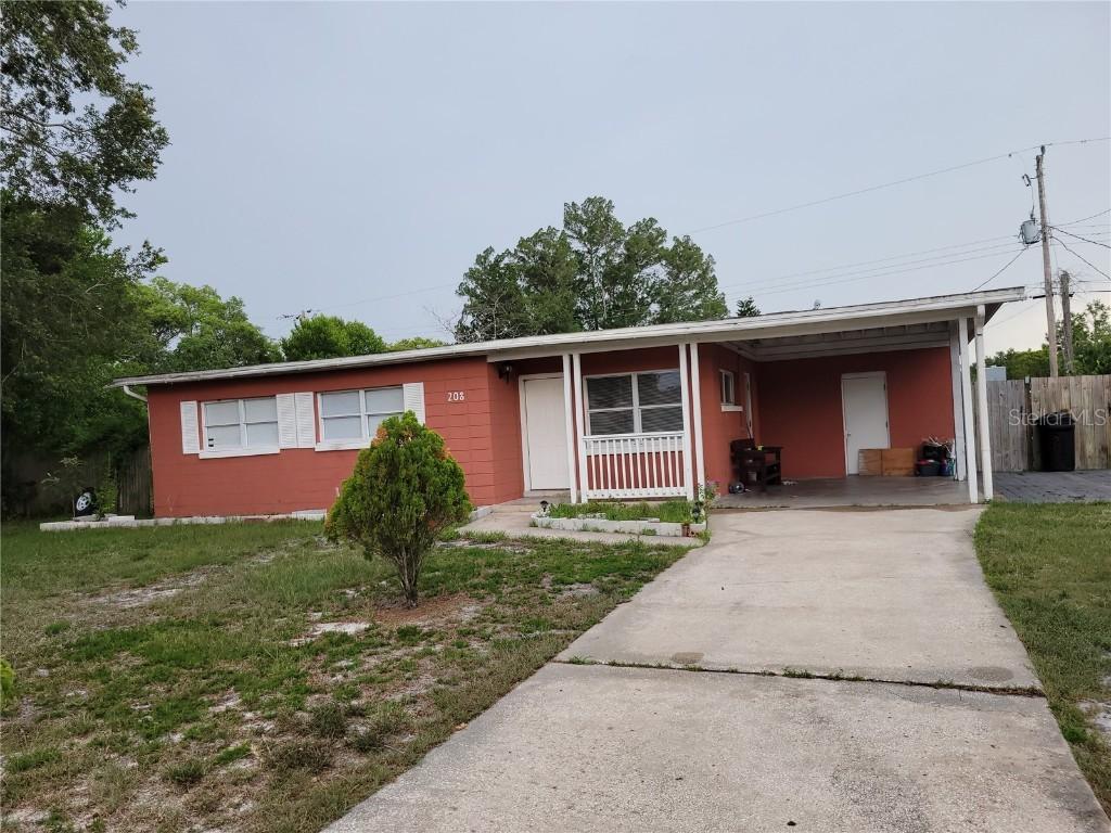 208 Oakland Ave., Sanford, FL 32773