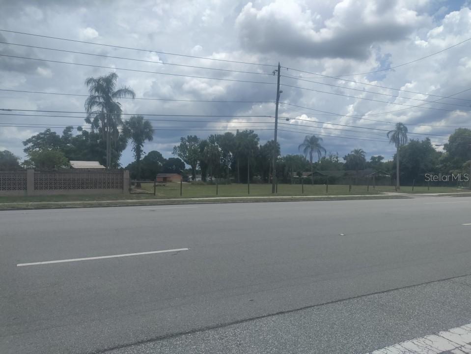 939 N Dean Rd., Orlando, FL 32825