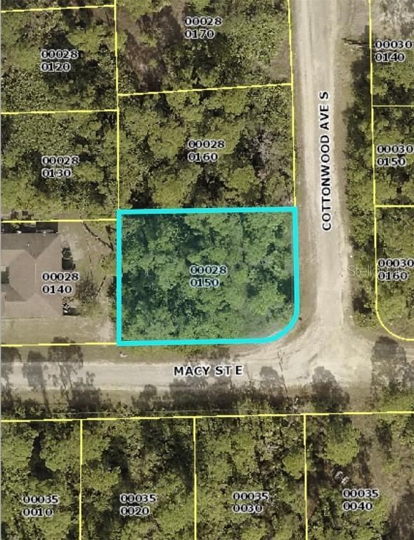 566 Cottonwood Ave., Lehigh Acres, FL 33974