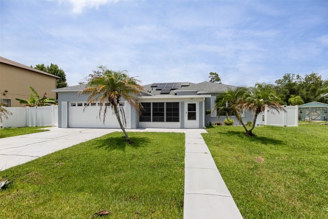 105 Clydebank Pl., Kissimmee, FL 34758