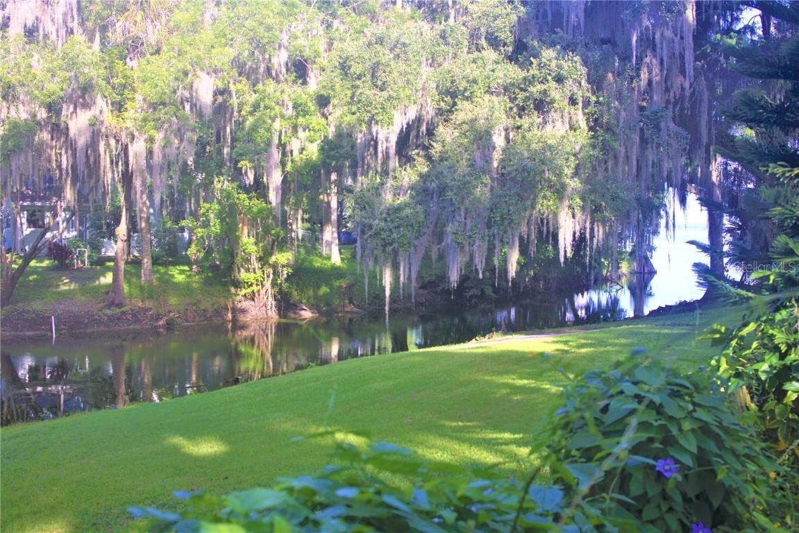 1992 Spring Ave., Oviedo, FL 32765