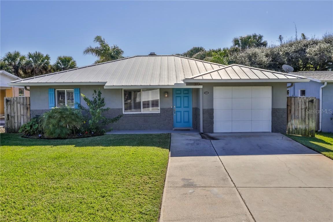 833 E 8th Ave., New Smyrna Beach, FL 32169