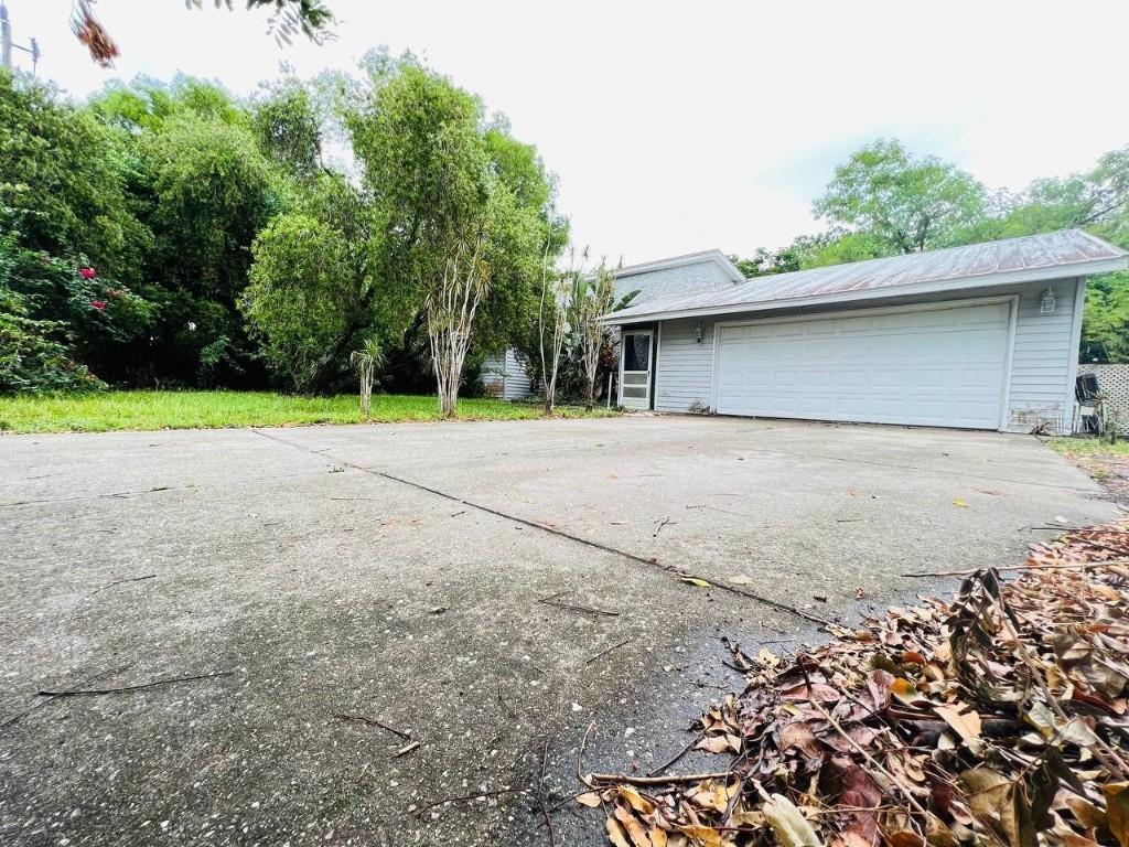 2907 4th St., Lehigh Acres, FL 33976