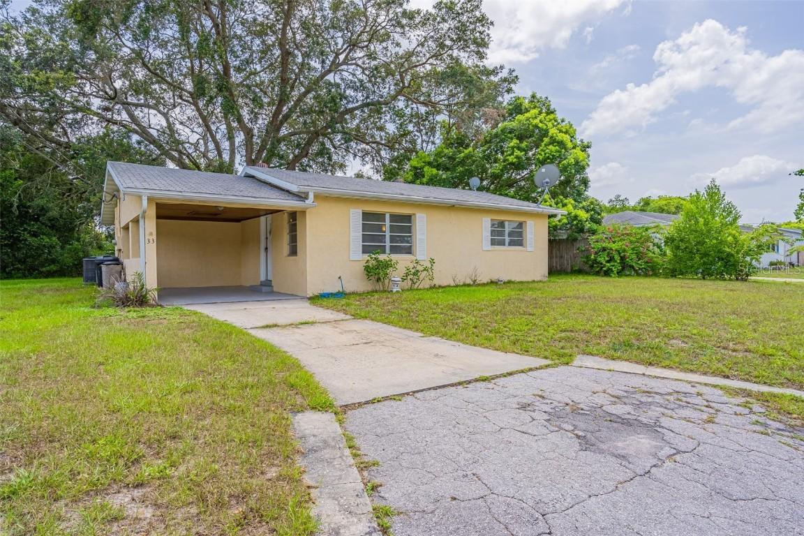 33 Narcissus Dr., DeBary, FL 32713