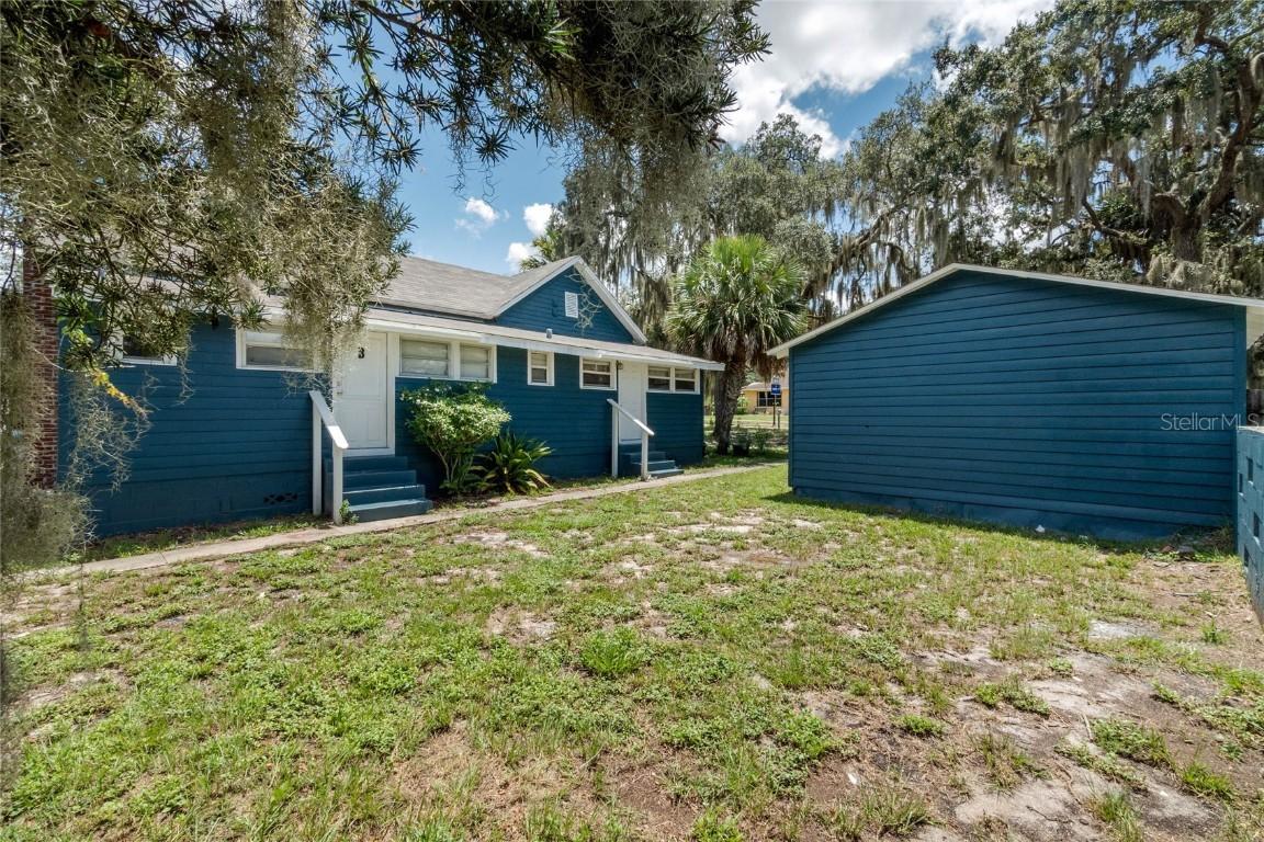 328 E Clifford Ave., Eustis, FL 32726