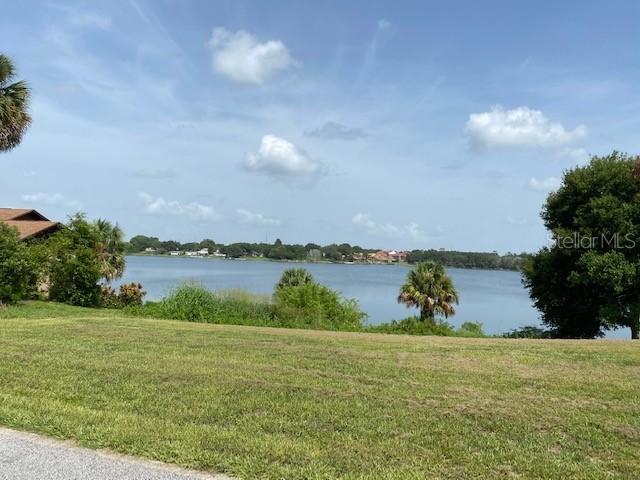 3009 Lake Woodward Dr., Eustis, FL 32726