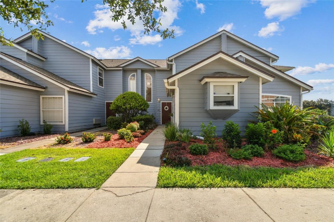 326 Mango Dr., Davenport, FL 33897