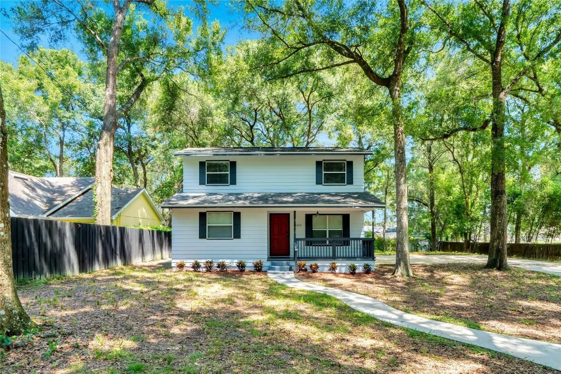 26216 Golden Valley St., Sorrento, FL 32776