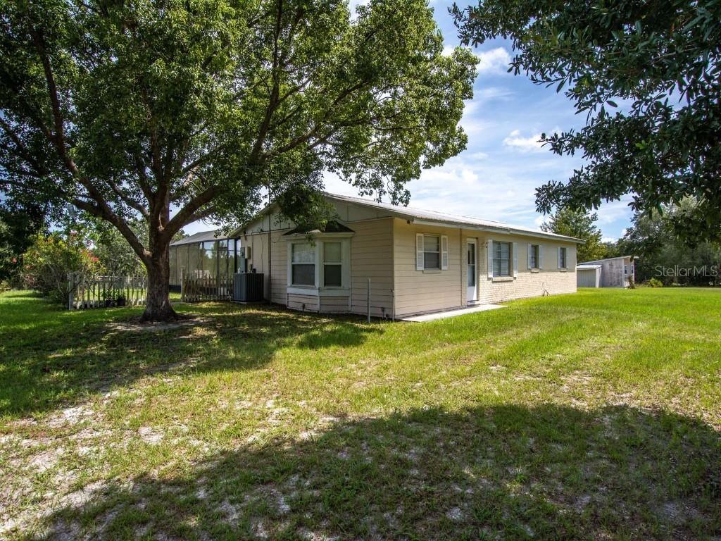 41200 Rabanal Tr., Eustis, FL 32736