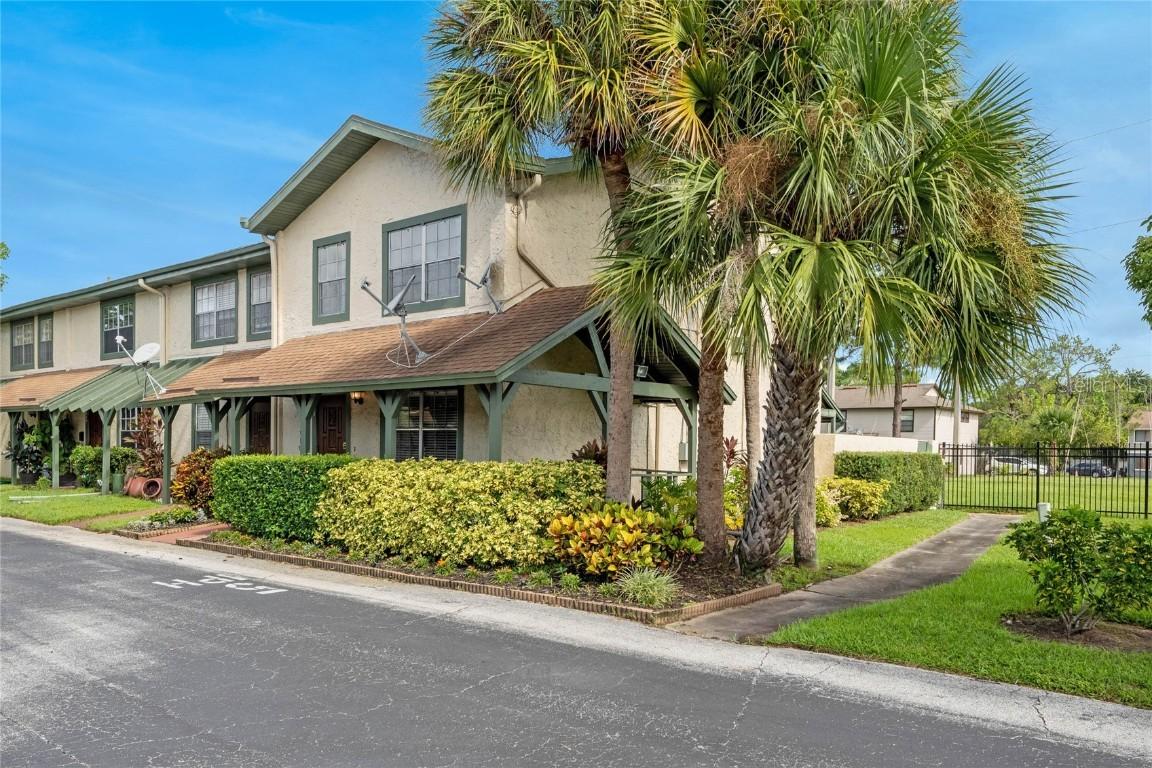 5673 Royal Pine Blvd. #30, Orlando, FL 32807