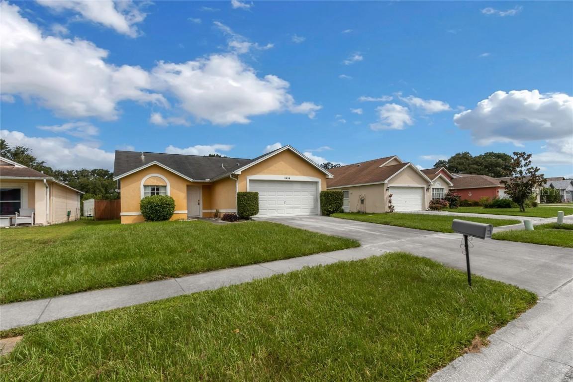 1938 Sarah Louise Dr., Brandon, FL 33510
