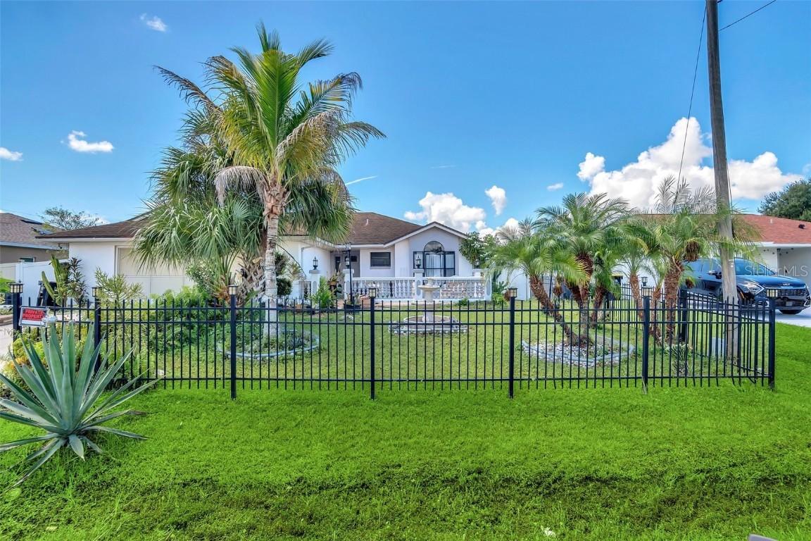 322 Miami Ln., Poinciana, FL 34759