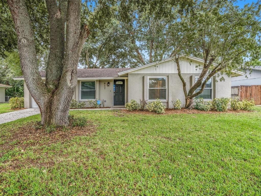 917 Sutherland Cir., Valrico, FL 33594