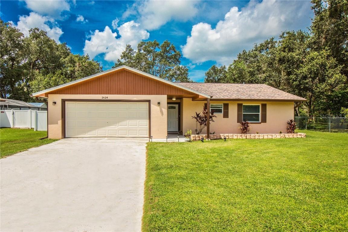 2624 Delrose Dr., Lakeland, FL 33805