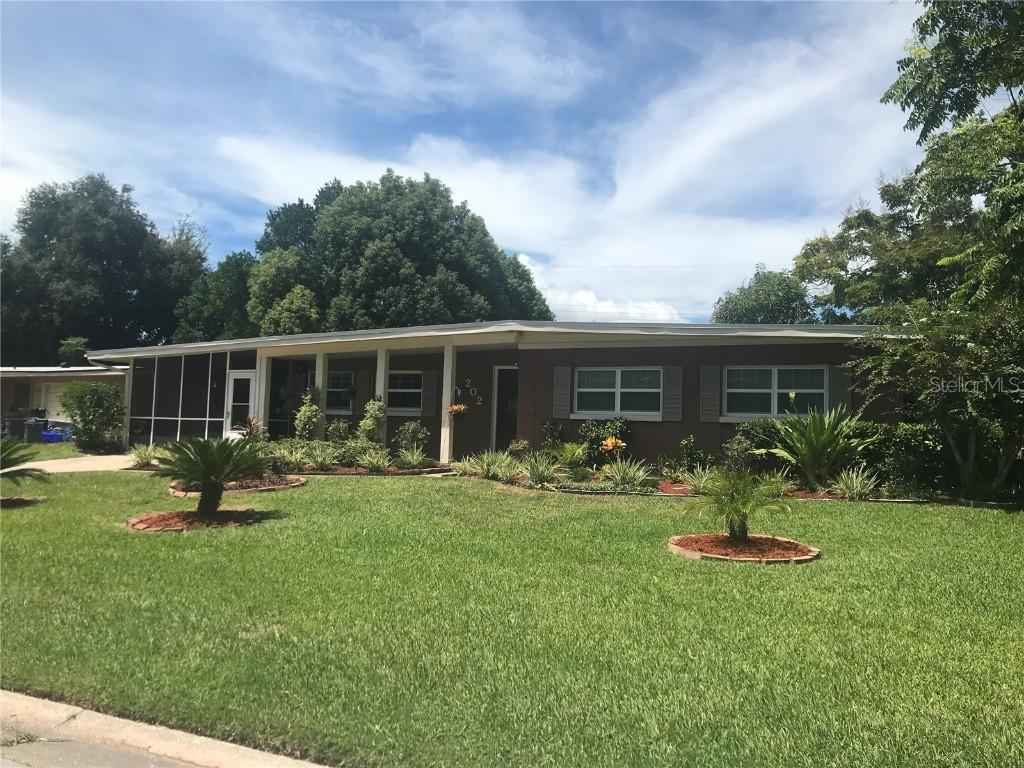 202 Oakland Ave., Sanford, FL 32773
